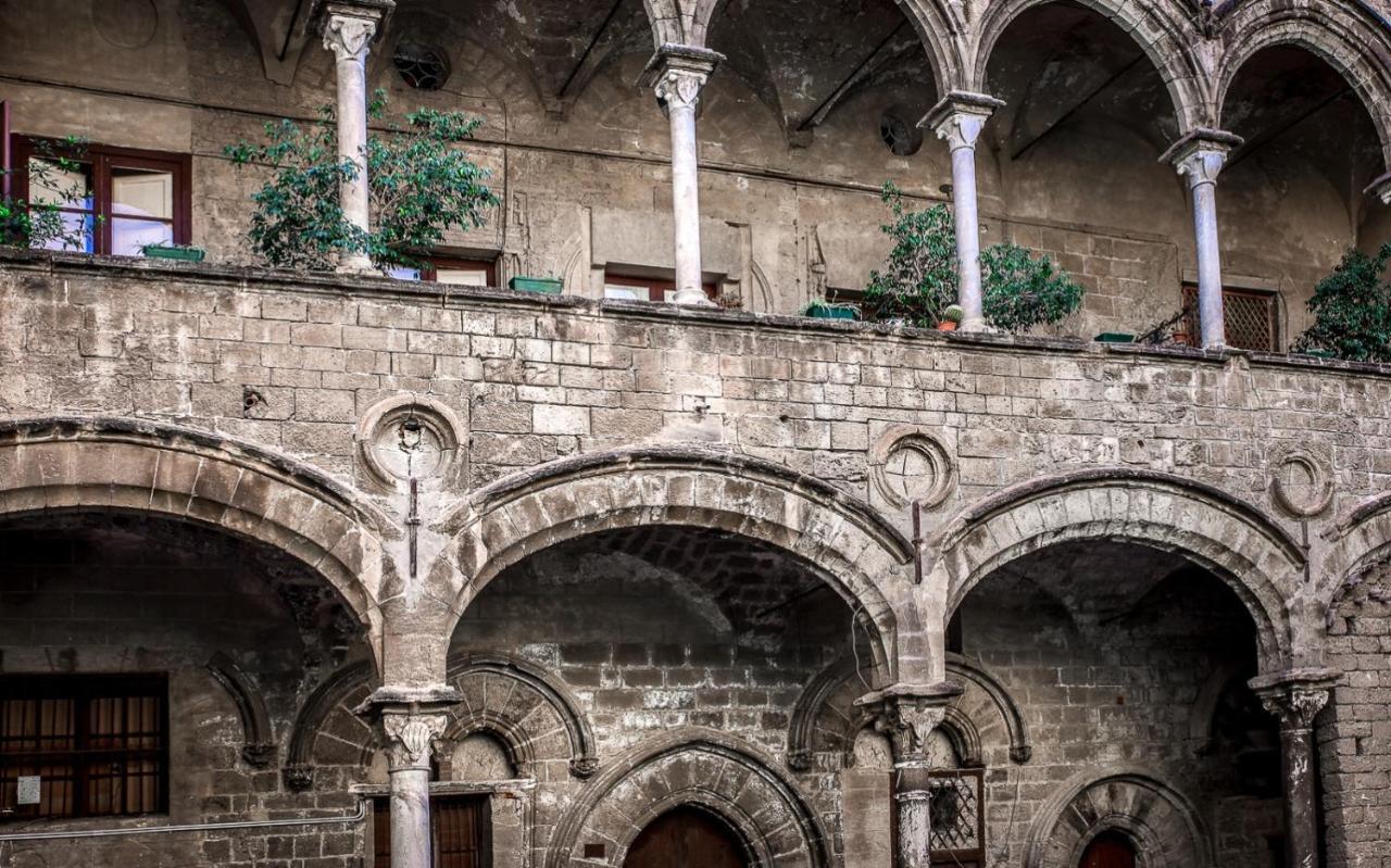 Le Casette Palazzo Ajutamicristo X Palermo Exterior foto